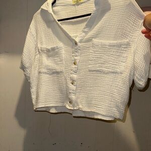 white crop top,size M